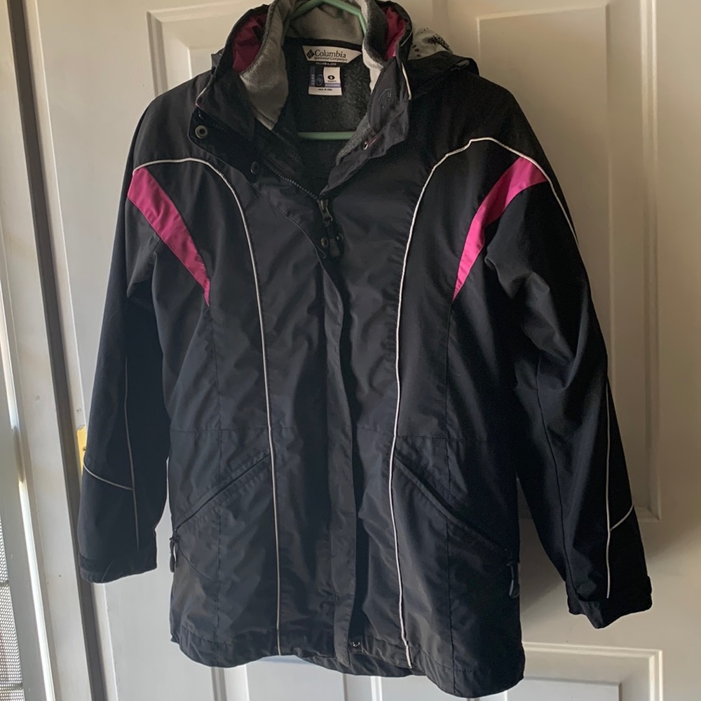 Columbia hooded winter coat in black pink and white size Small